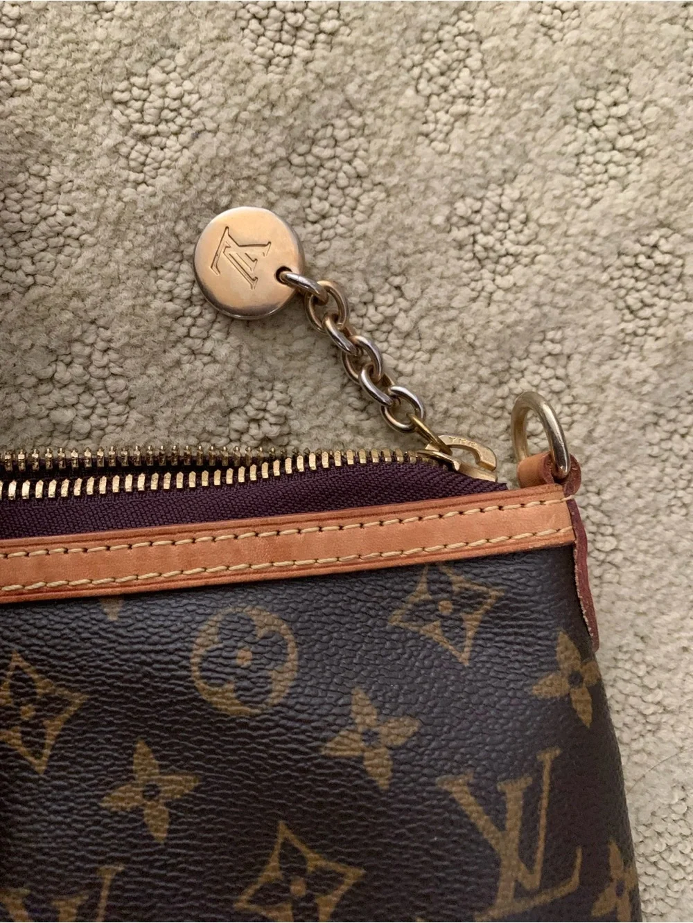 Louis Vuitton louis vuitton